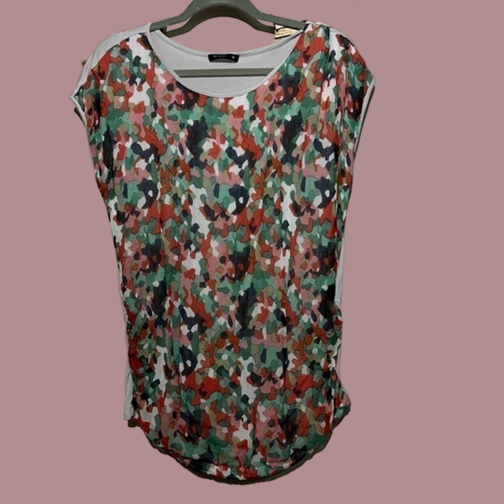 Tatuum Colorful Font Sleeveless Top